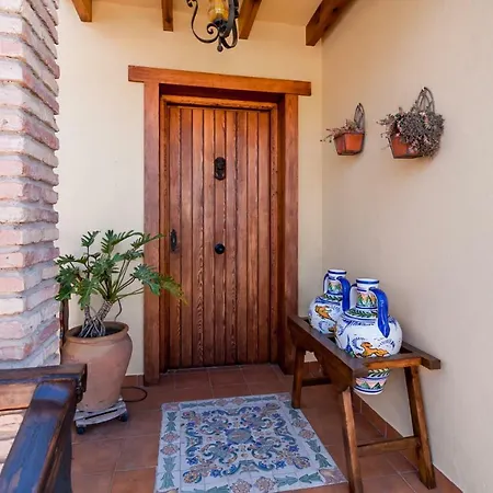 Villa Mirto Canovas *